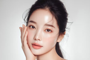 【奥目解消メイク】目元を明るく見せる基本テクからNG例まで徹底解説